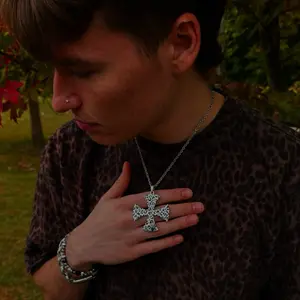 Rael Reversible Leopard Chain