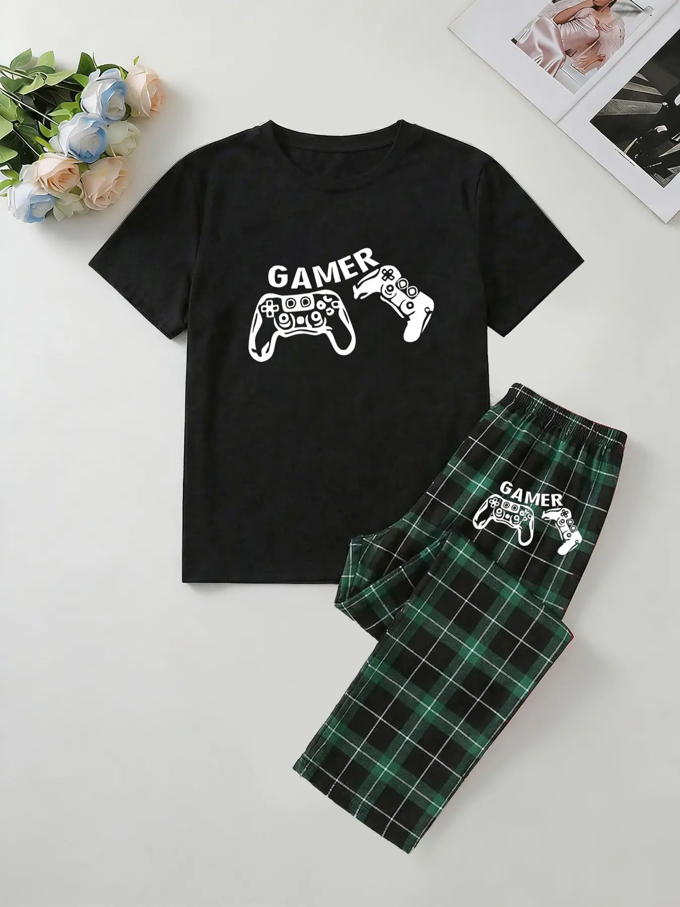Gamer Theme Pajama Set, Oversized Loose Fit, Casual, Unisex, Soft Cotton, T-Shirt with Gamer Print, Checked Plaid Pants, Ideal for Gaming & Home Wear, Loungewear, Pyjamas