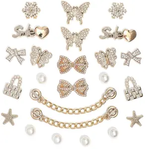 SOGLLQAM 18/20/22/24 Pcs Bling Shoe Charms with 2 Sparkling Chains, LOVE Queen Letter Decorations, Pearls & Rhinestones DIY Shoe Accessories for Women & Girls, Party & Birthday Favors Footwear Gift