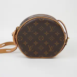 Pre-owned Louis Vuitton coated canvas Shoulder Bags Monogram Boite Chapeau Souple PM Shoulder Bag