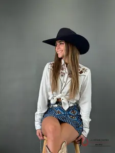 Women Ariat Elsa Long Sleeve Blanc De Blanc Flower Detail 10047365