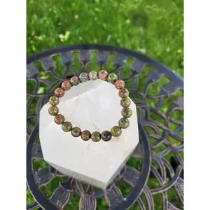 Unakite Elastic Bracelet with Green Beads and White Center Stone