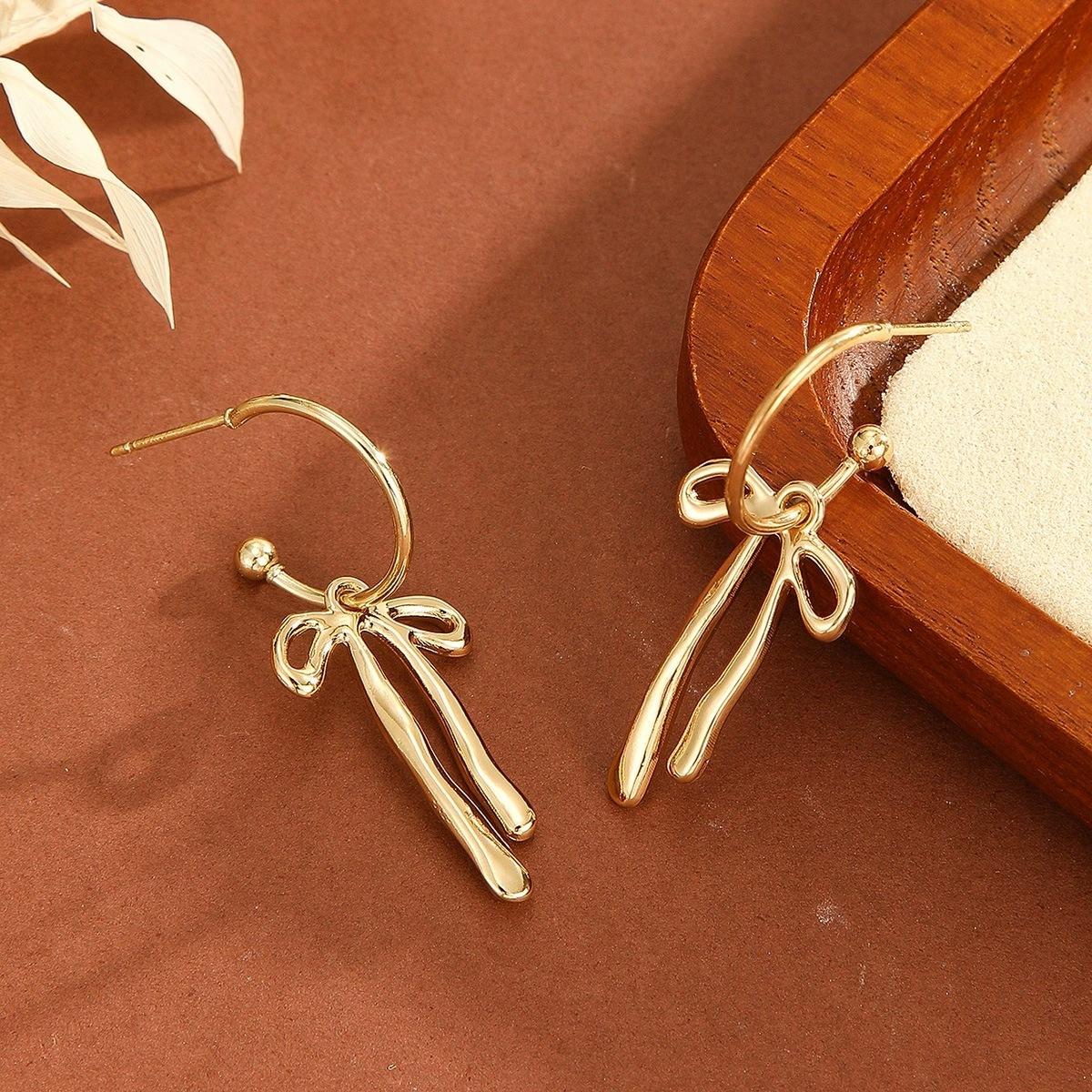 Bow earrings for women - Gold bow earrings for women - Christmas Earrings - Alloy earrings,Trendy Elegant Bowtie Drop Dangle Hoop Stud Lightweight Hypoallergenic Christmas Jewellery Gift for Party Wedding Holiday