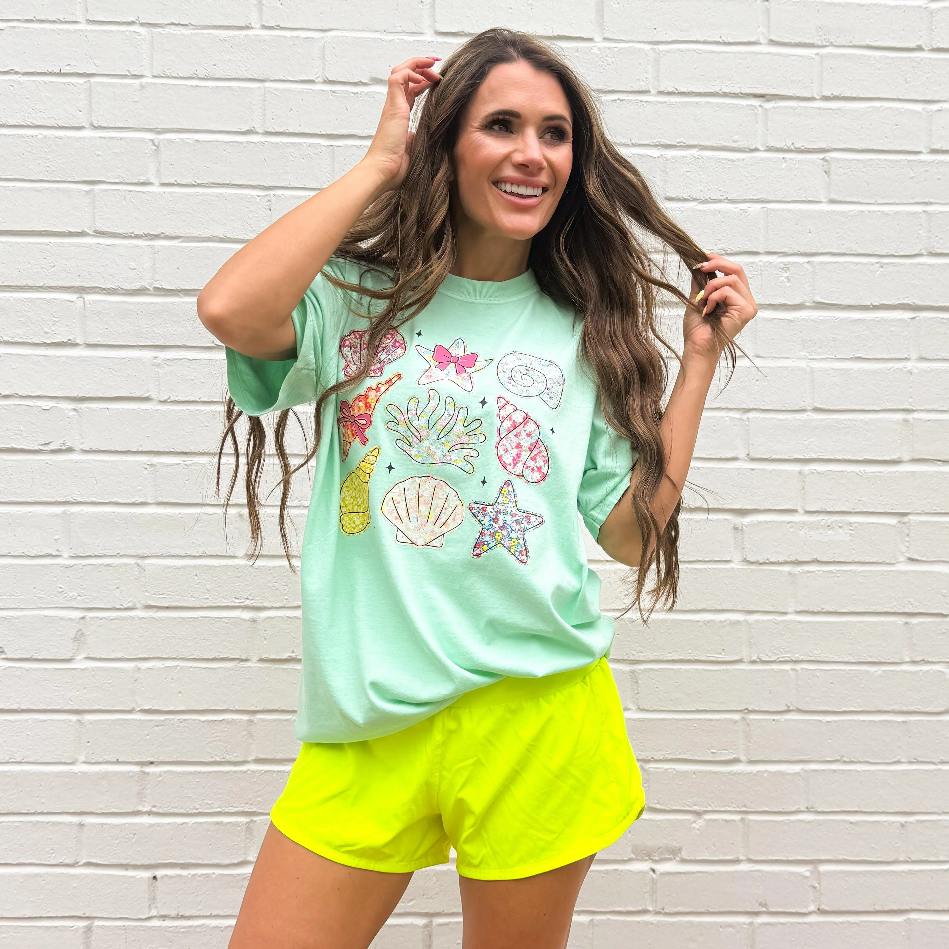 Seashell Collage, Clam Summer, Summer Vibes, Floral Summer, Summer Beach, Wildflower Summer, Summer Vacation T-shirt