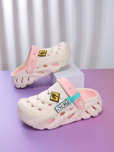 Trendy Crocodile Design Eva Sandals, Casual Less Than Ankle Height, Unisex Outdoor Indoor Slippers, Comfortable Holes Pattern