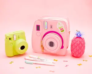 SALE! Oh Snap Instant Camera Handbag 💮 - Pretty Pink