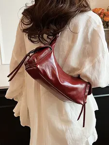 Fashionable and textured one-shoulder handbag, trendy motorcycle-style underarm one-shoulder bag, simple solid color one-shoulder commuter bag, suitable for commuting, dating, shopping and other scenarios, Casual Trendy Purse