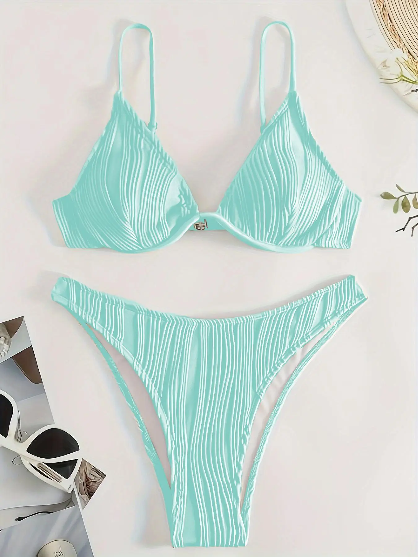 Women's Textured Bikinis Set, Adjustable Strap Swim Bra & High Cut Swim Bottom, Bathing Suits 2024 for Women Summer, Ladies Summer Swimwear for Beach