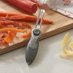 Serrated Peeler with Ergonomic Handle for Effortless Peeling of Fruits and Vegetables