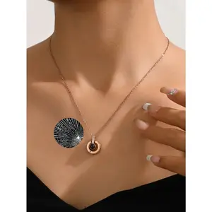 1pc100 Languages I Love You Projection Round Pendant Necklace, Inlaid with Synthetic Zircon, Made of Stainless Steel Material That Is Not Easy To Fade, Suitable for Giving Thoughtful Jewelry Gifts To Girlfriends and Girlfriends on Holidays or Birthdays
