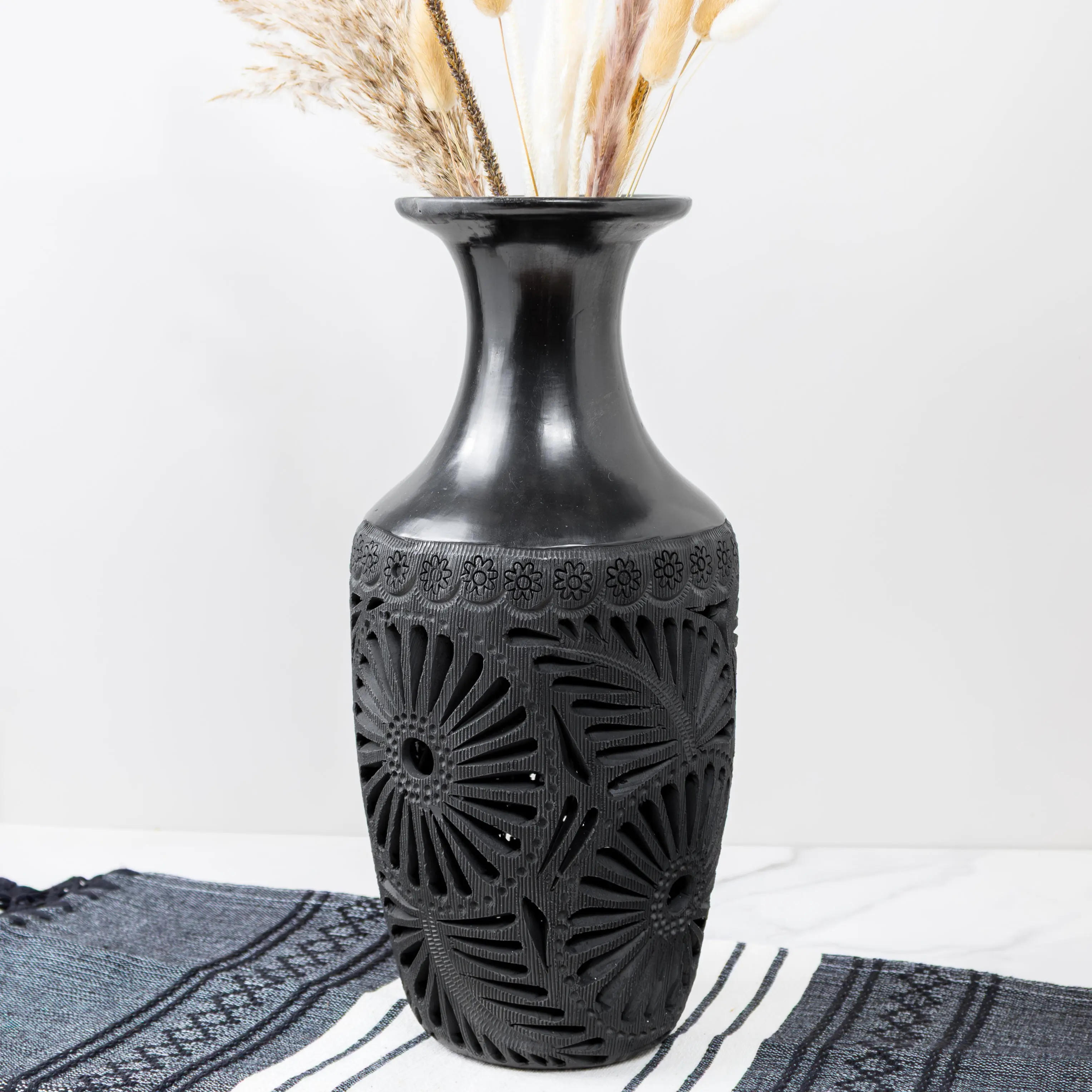 Barro Negro Black Clay Openwork Ceramic Flower Vase - Dye-Free Luxurious Centerpieces Vases, Colorful Handmade Room Decor, Unique Authentic Gift Piece