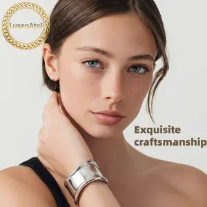 【Mother‘s Day Gifts】Chunky Silver Cuff Bracelet for Women, Statement Wide Bangle, Polished Open Cuff Bracelet, Minimalist Modern Wrist Cuff, Waterproof Stainless Steel Jewelry for Everyday Wear & Gift