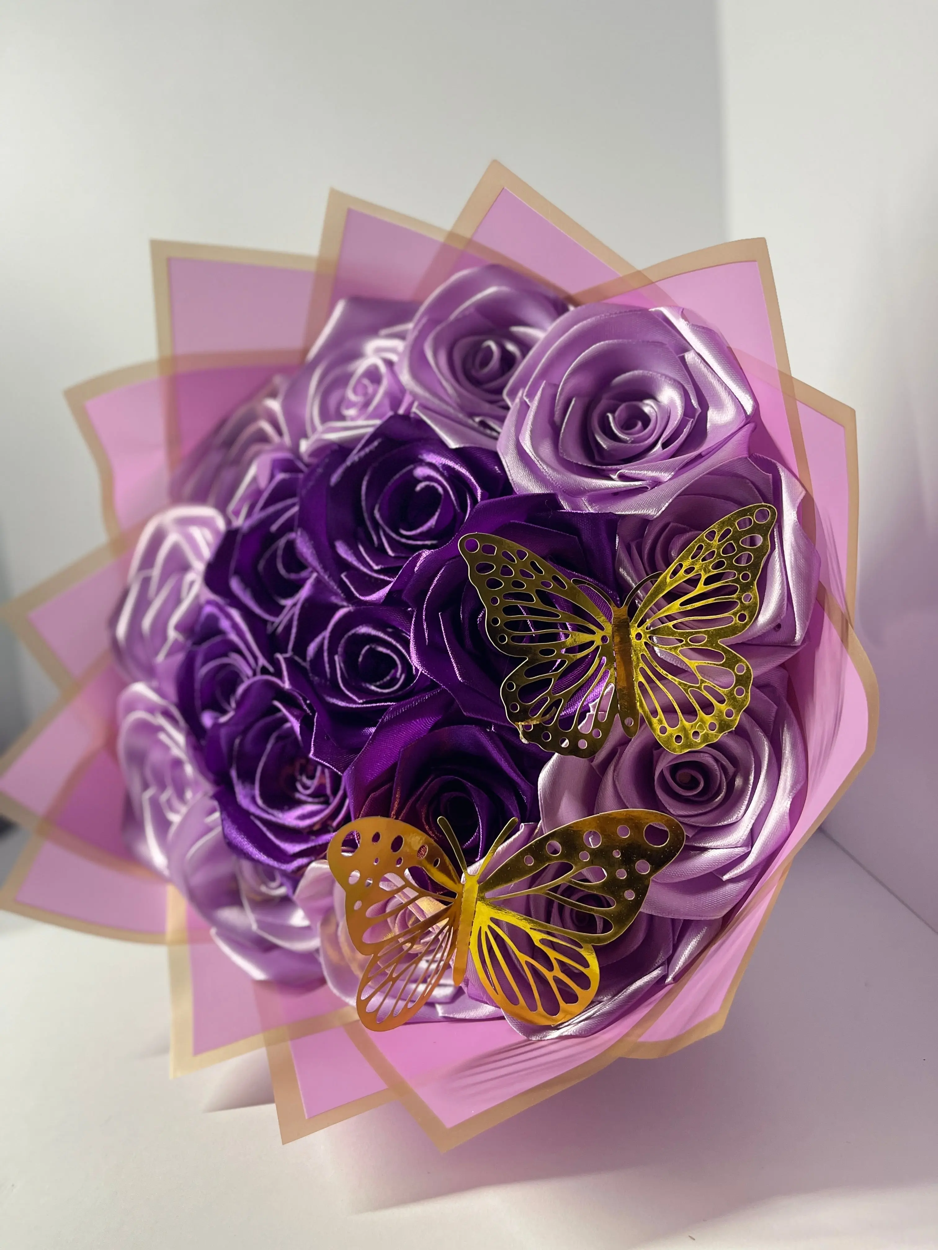 Handcrafted Satin Ribbon Rose Bouquet - Luxury Royal Black and Red Design with Golden Crown, Festive Home Decor, Everlasting Gift