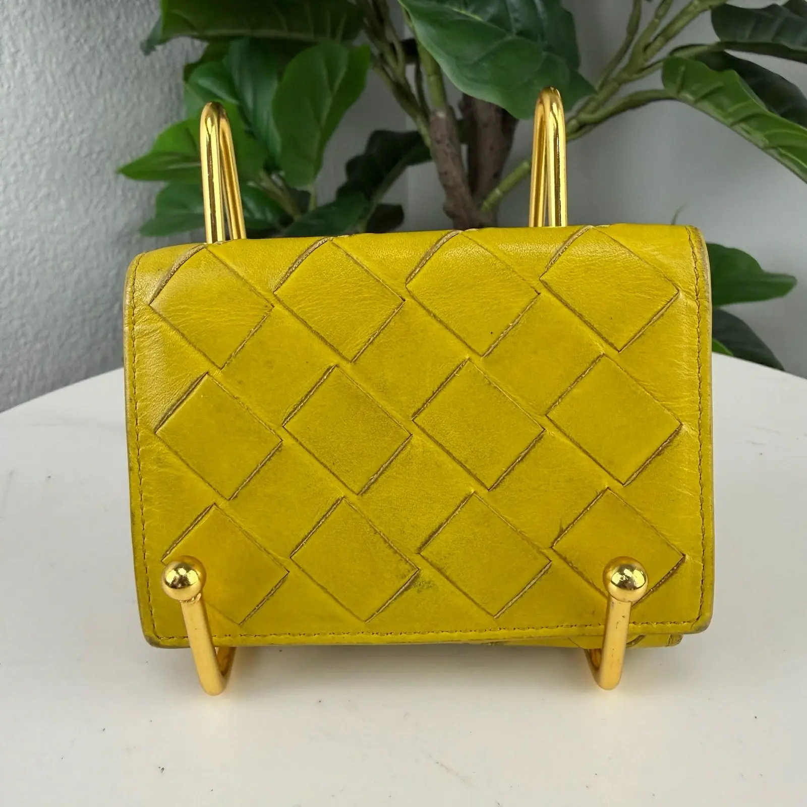 Pre-owned Nappa (Lambskin) Leather Small leather goods Authentic Bottega Veneta Trifold Wallet 100% Nappa Lambskin Leather, Acid Yellow, Modern Minimalist, Signature Intrecciato Woven Pattern, Card Slots, Coin Pocket, Good Condition