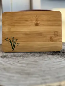 Bamboo cutting board (customizable)
