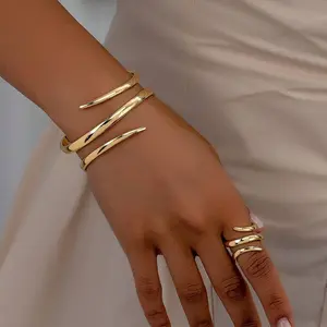 Minimalist Plain Bracelet Ring Set Gold Color Wound Line Geometric Design Fashion Jewelry Gift Quality Materials Stackable Style for Women