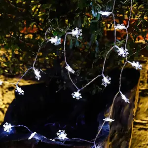 7M 50LEDs Solar Snowflake String Lights Outdoor Christmas Garland Decoration Wedding Party New Year Holiday Fairy Light for Room Decor Decorating