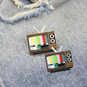 Vintage No Signal TV Design Brooch, 2 Counts Unique Accessory for Retro Enthusiasts, Ideal Choice for Gift