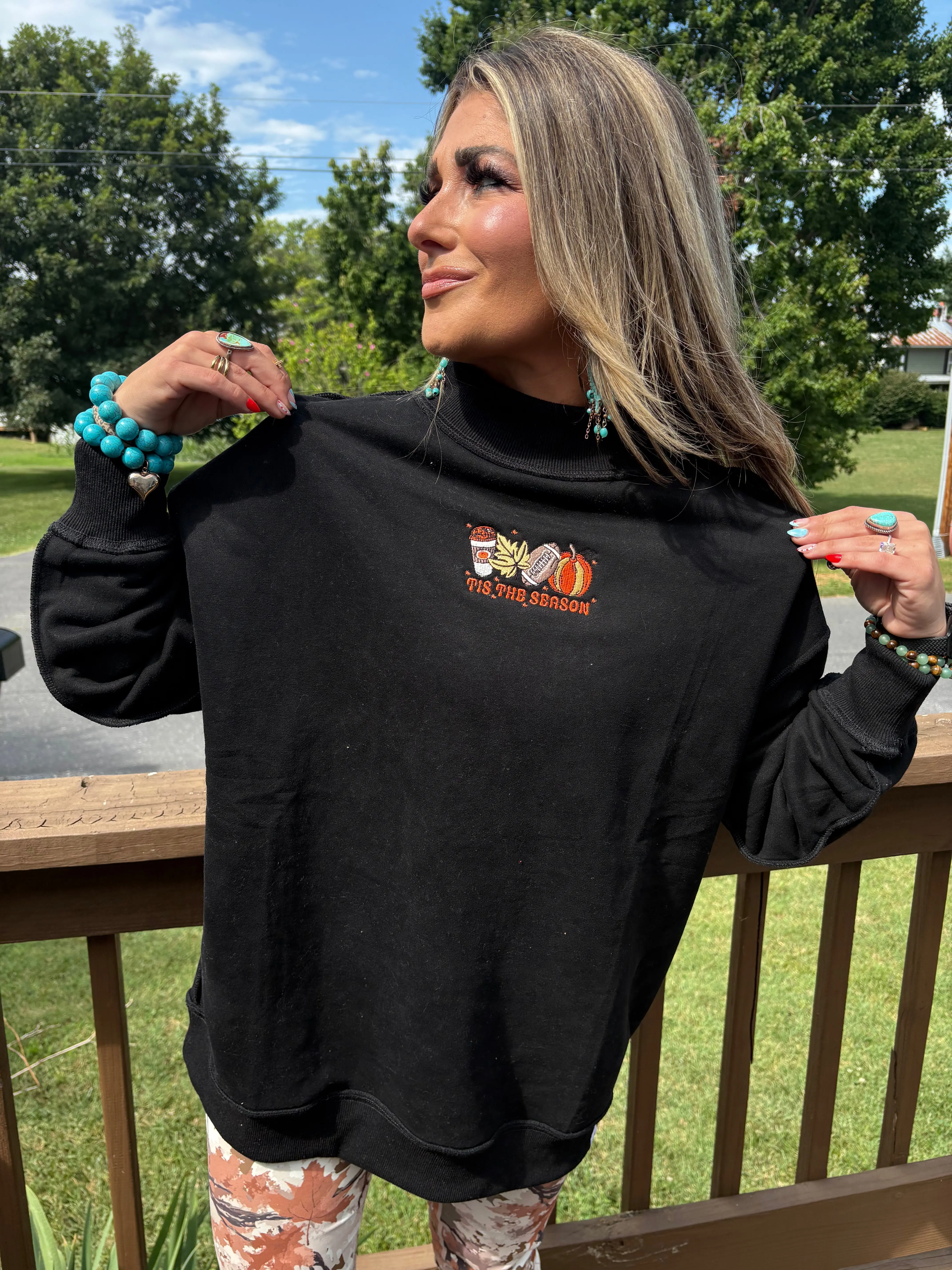Women's Casual Chic Embroidered "Tis The Season" Tilly Black Reversible Oversized Mockneck Crew, Denim-Ready, Fits Everyday Wear
