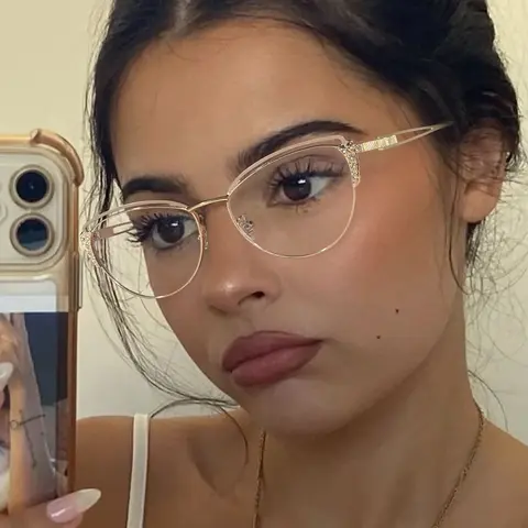 Women's Vintage Appeal Cat Eye Glasses Frame, Lightweight Durable Metal Frame, Comfortable No Pressure, Ideal for Daily Casual Wear, Trendy Vintage Eyeglasses, Trendy Casual Frames, Casual Stylish Glasses
