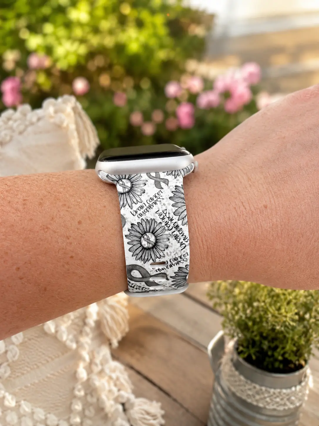 ️ Brain Cancer Awareness Daisy Watch Band | Compatible with Apple, Samsung