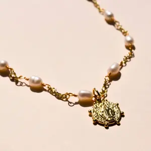 Pearl St. Benedict Choker