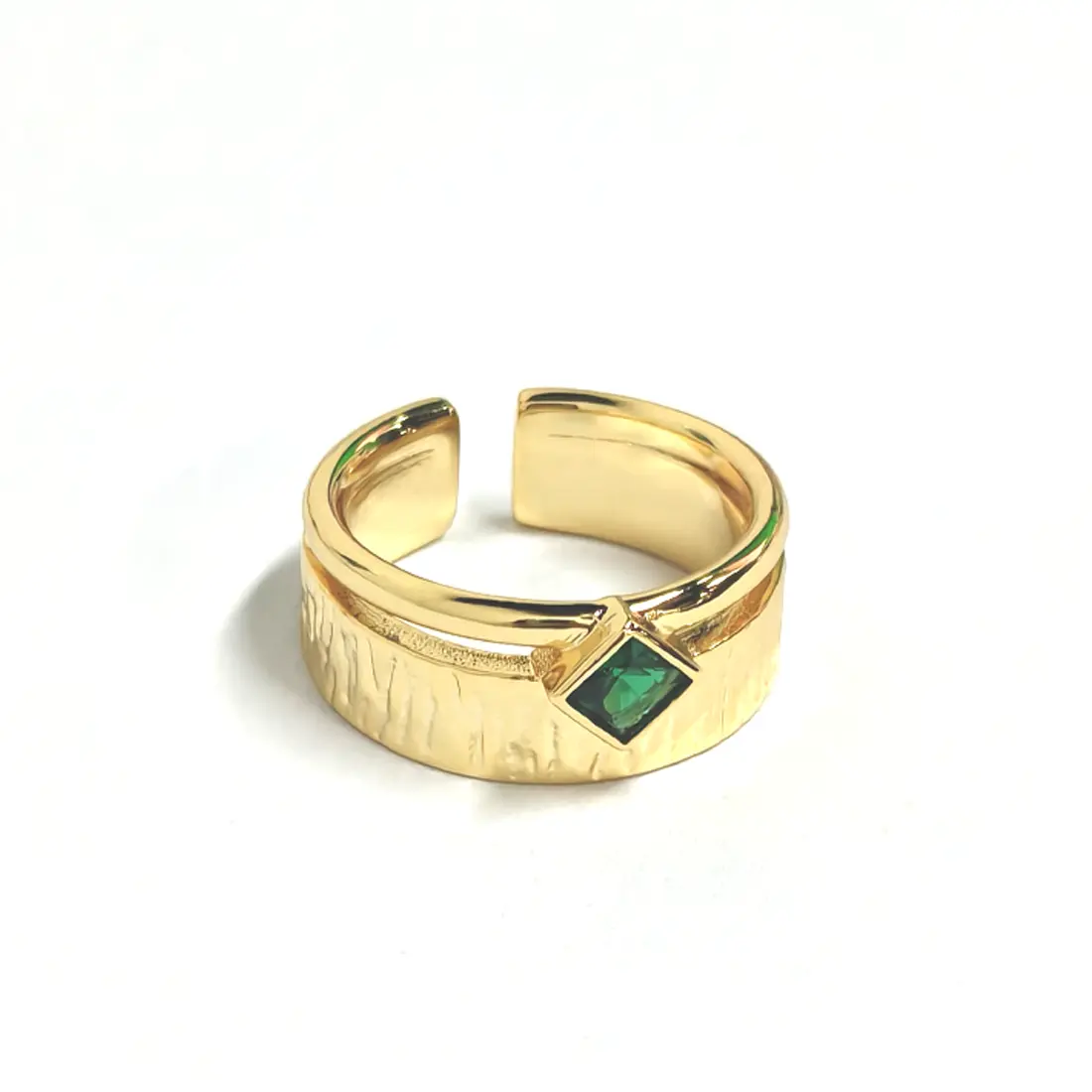 【#602】RTT Fashion Gold Plated Copper Hammered Ring – Adjustable Open Band with Green CZ Diamond Accent