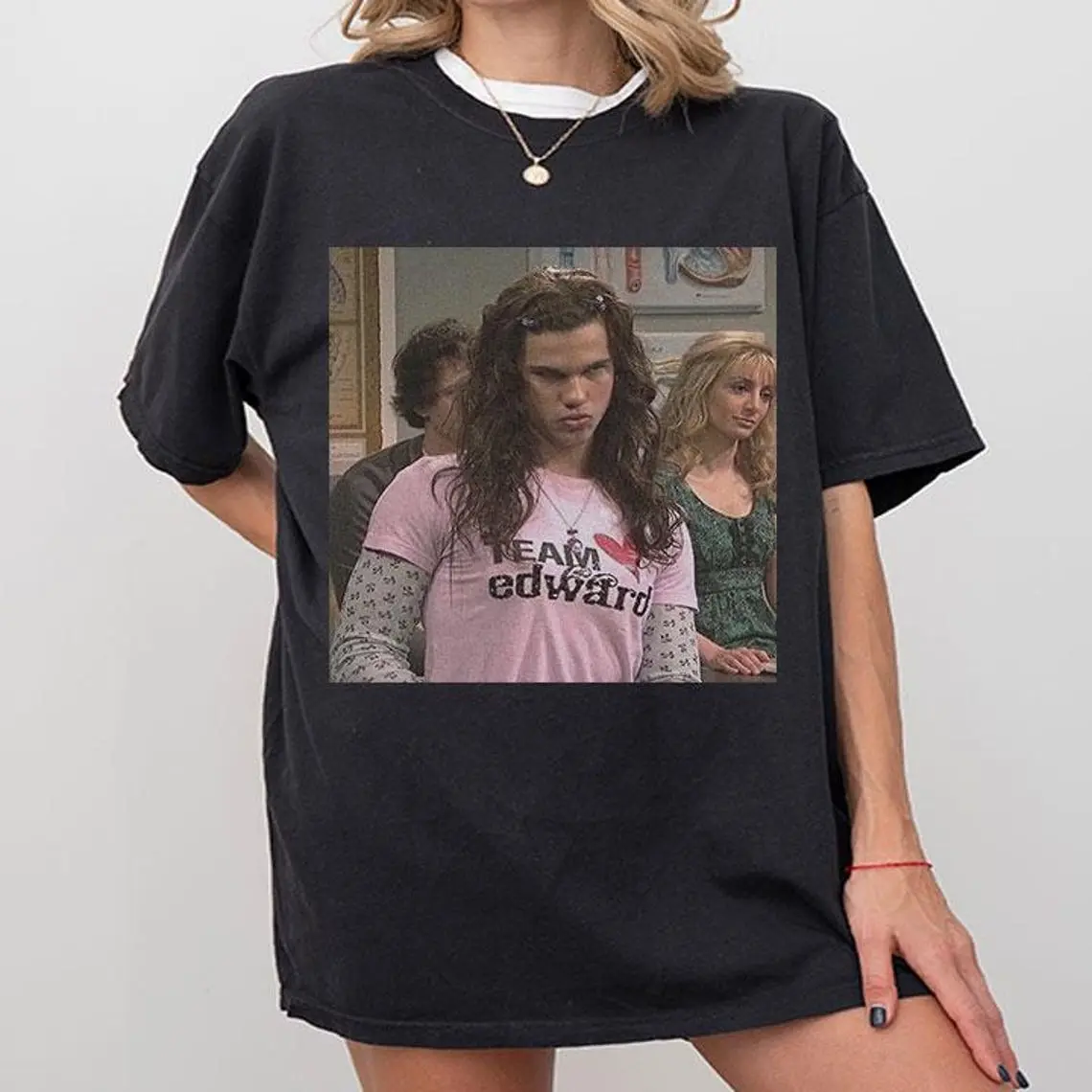 Comfort Colors Twilight Meme Team Edward T-Shirt, Vintage Vampire Graphic Tee, Retro Movie Inspired Shirt, Funny Fandom Apparel, Pop Culture Meme Tee, Unisex Casual Top