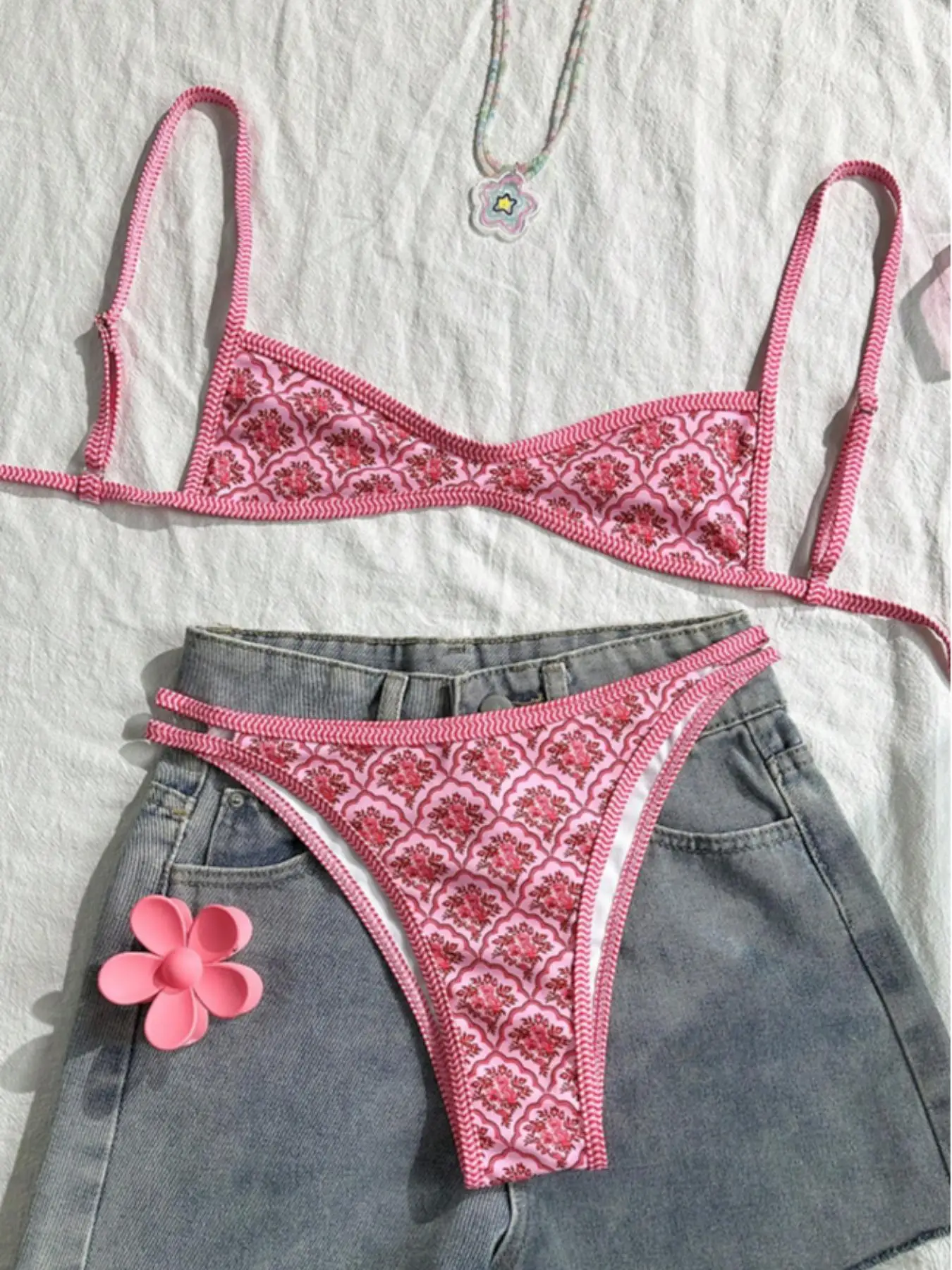 Two-Piece Set Women's Floral Print Bikini Set, Casual Fashion Chic Swimsuit Set for Beach Holiday Vacation, Ladies Summer Clothes