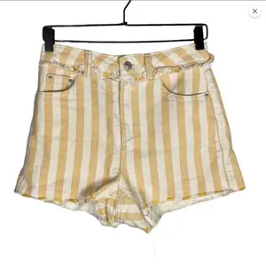 TOPSHOP yellow white striped high rise cotton hot shorts Size 4