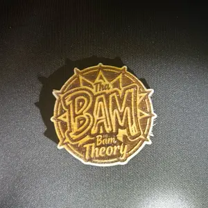 Custom Pinewood Logo Chips - Unique Design, Ideal for Decoration