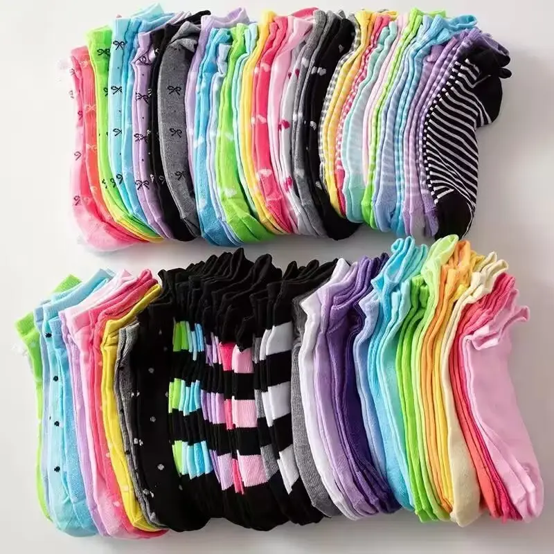 Women's Cute Colorful Crew Socks 20 Pairs, Soft Breathable Casual Socks, Moisture Wicking Ankle Athletic Socks for Daily Wear, School, Work, Party, Travel, Cosplay, Camping & Gift