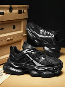 Men's All-Black Mesh Chunky Sneakers, Cool Tech Style, Breathable Mesh + Platform Height Increase + Streamlined Sole Pattern, All-Black Elegant, Lightweight Fit , Ideal for Daily Outfits & Street Leisure Scenarios