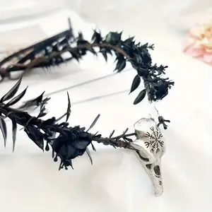 [Gothic Floral Moon Crown] 1pc Handcrafted Gothic Floral Moon Crown - Dark Fairy Tiara Embellished with Flower Pendant, Suitable for Halloween and Cosplay Fantasy Themed Costumes