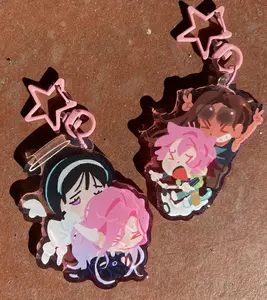 Alien Stage Keychains