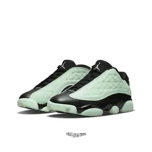 Black and Green Glow-in-the-Dark Low-Top Retro Basketball Shoes with Mesh and Leather Upper, Geometric Stitching and Glow-in-the-Dark Midsole