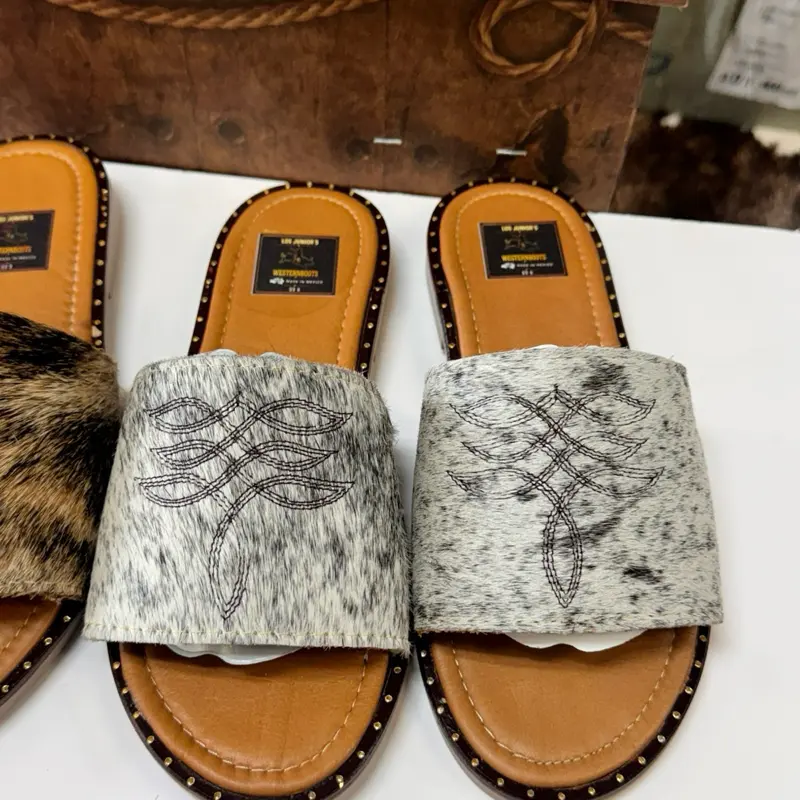 Sandalias de pelo de vaca blancas