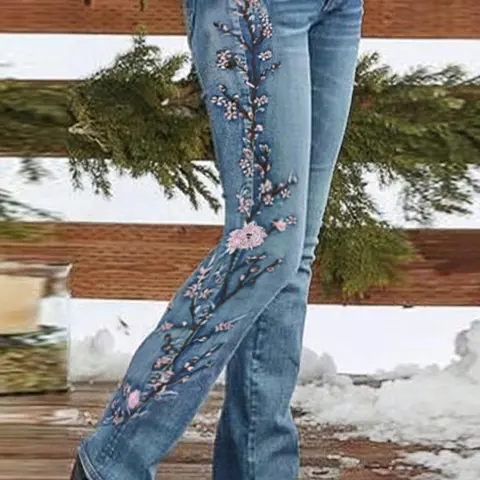 Women's Floral Embroidery Denim Pants, Fashion Casual Comfy Loose Stretchy for Daily Wear, Ladies Bottoms for Spring & Fall, Womenswear Trouser, Day Wear Jeans