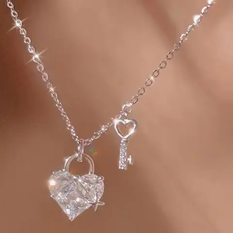 Heart & Key Design Pendant Alloy Necklace, Chain Heart Pendant, Hearts Pendant Necklace, Love Heart Necklace, Love Knot Necklace, Heart Shaped Necklace, Daily Clothing Decor, Fashion Chic Accessories, Trendy All-match & Exquisite Jewelry for Birthday Gift