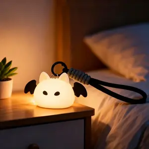 Cute Bat‑Shaped Design USB Rechargeable Night Light, Children's Bedroom Decor, Creative Bedside Sleep‑Friendly Atmosphere Lamp, Camping Ambient Night Light, Bag Pendant, Christmas Gift & New Year Gift