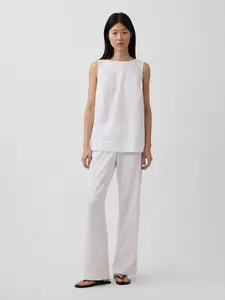 Gap Women's Low Rise Linen-Blend Flare Pants