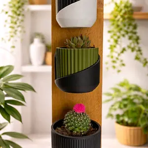 "The Roman" Wall Mounted Planter