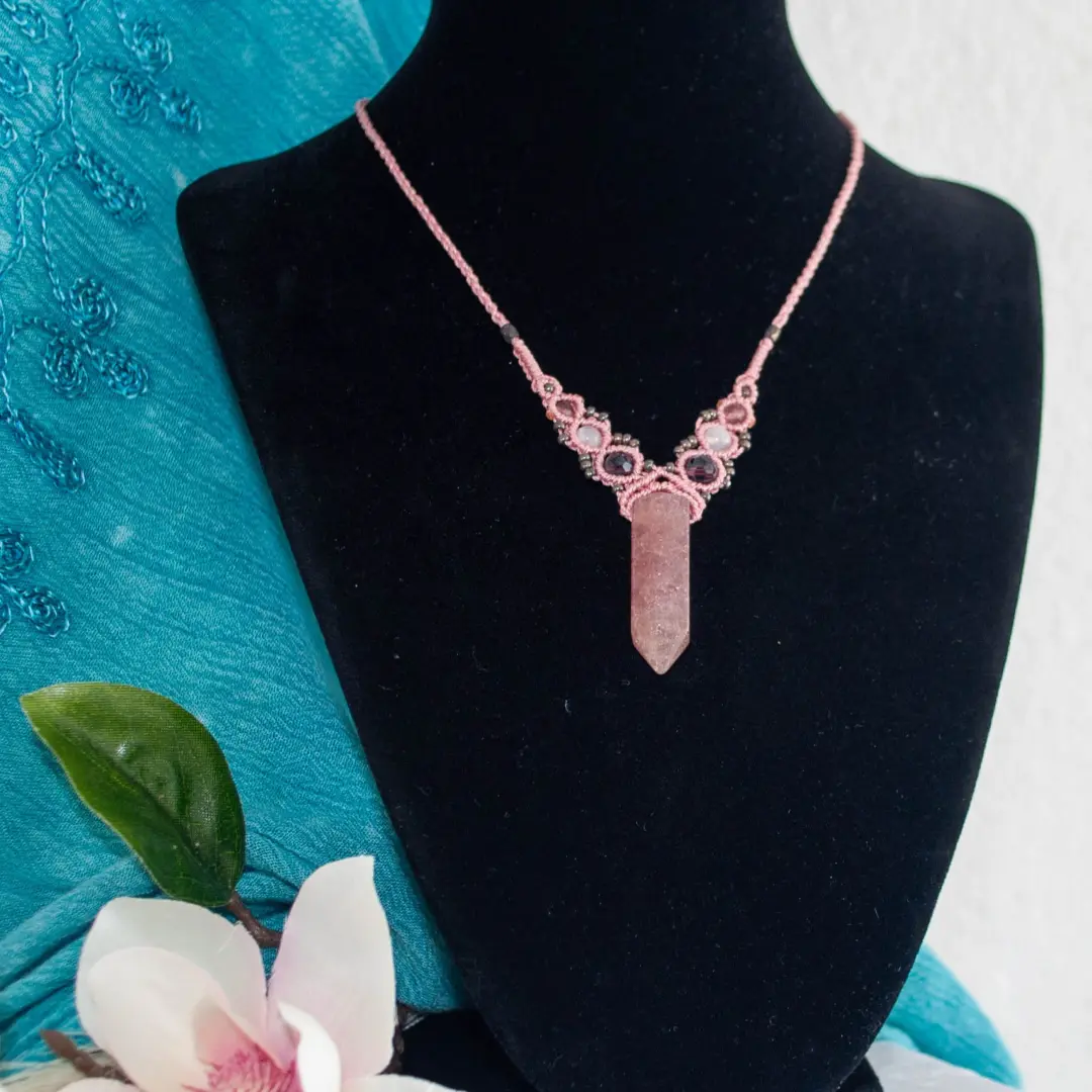 Strawberry Quartz Point Macrame Necklace