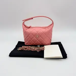 Pre-owned CHANEL Leather Crossbody Bags Caviar Quilted Hobo Pink Handbag (Year2025)