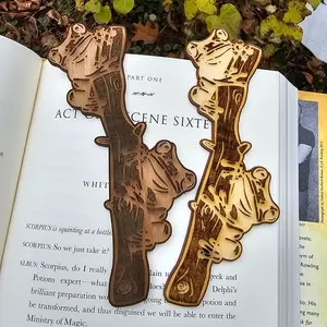 Engraved Tree Frog Bookmark, wooden bookmark, laser engraved, book accessories, personalized gift, teacher gift, teacher appreciation, engraved