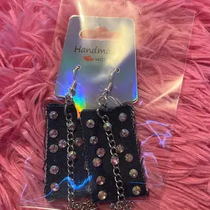 Jean domino’s earrings
