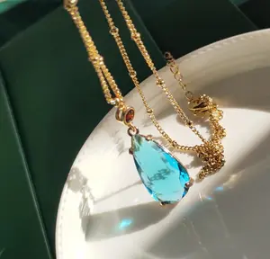 Howls moving castle earrings.Howls moving castle necklace.Howls earrings and necklace.Ghibli earrings.