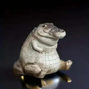 Mini Crocodile Statue Decorative Craft, Collectible Figurines, Cute Tea Pet Animal Design Miniature Landscape Decoration, Desktop Ornament for Home Room Apartment