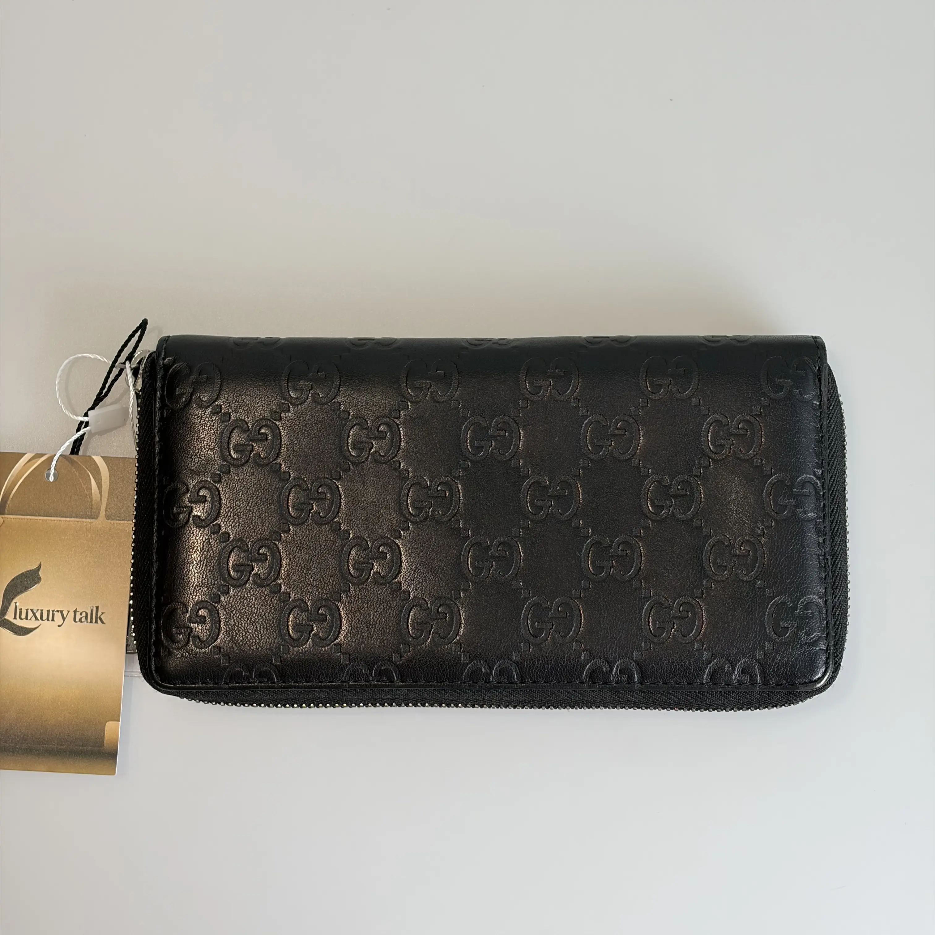 Pre-owned GUCCI Signature Black Embossed Monogram Calfskin Full Zip Long Wallet Small Leather Good 85645427 Sold As Is / Final Sale