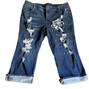 Boutique Skinny Crop distressed Capri Jeans Size 16W